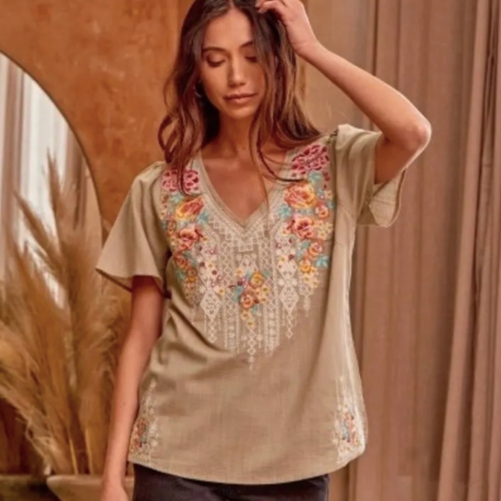 Savanna Jane 100% Cotton Embroidered Natural/Taupe Shirt Size S